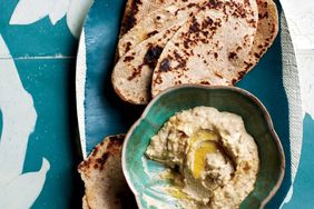 Hummus with Whole Wheat Flatbreads