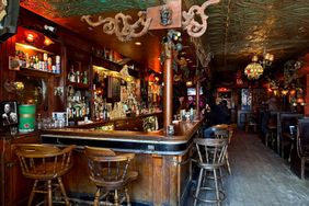 Freddy’s Bar 