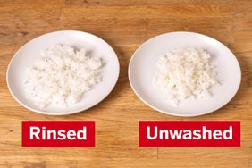 Two plates of rice labeled Rinsed and Unwashed showcasing differences in appearance
